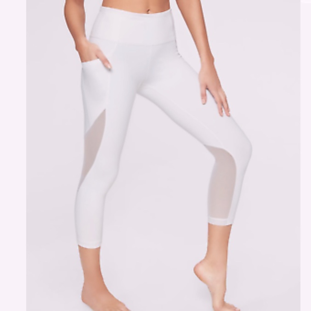 Athlete white fearless mudra capri yoga fitness gym pant